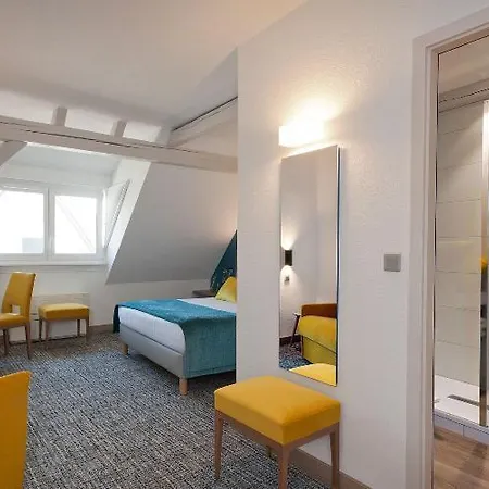 Aux Deux Clefs Groff Hotel
